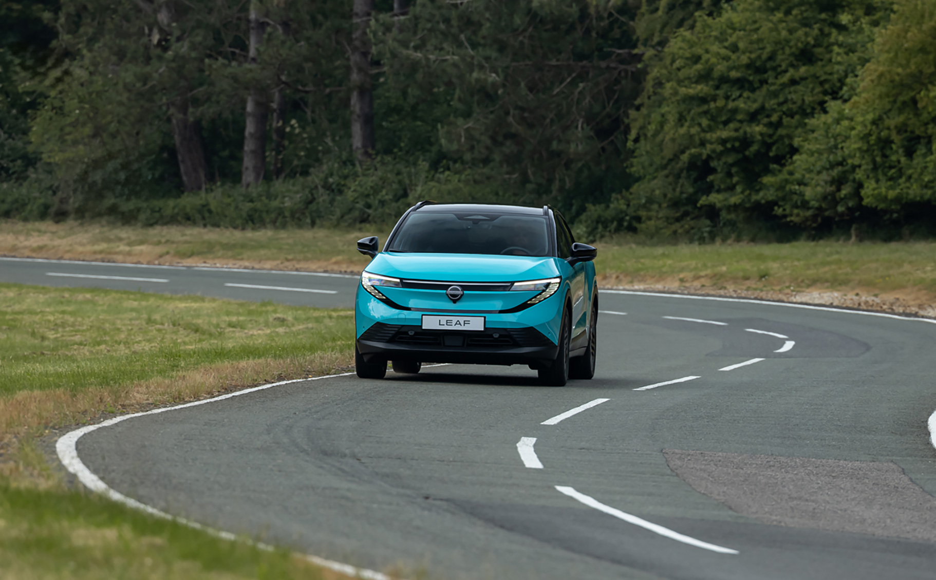 Nissan LEAF Seitenansicht mobile Ansicht